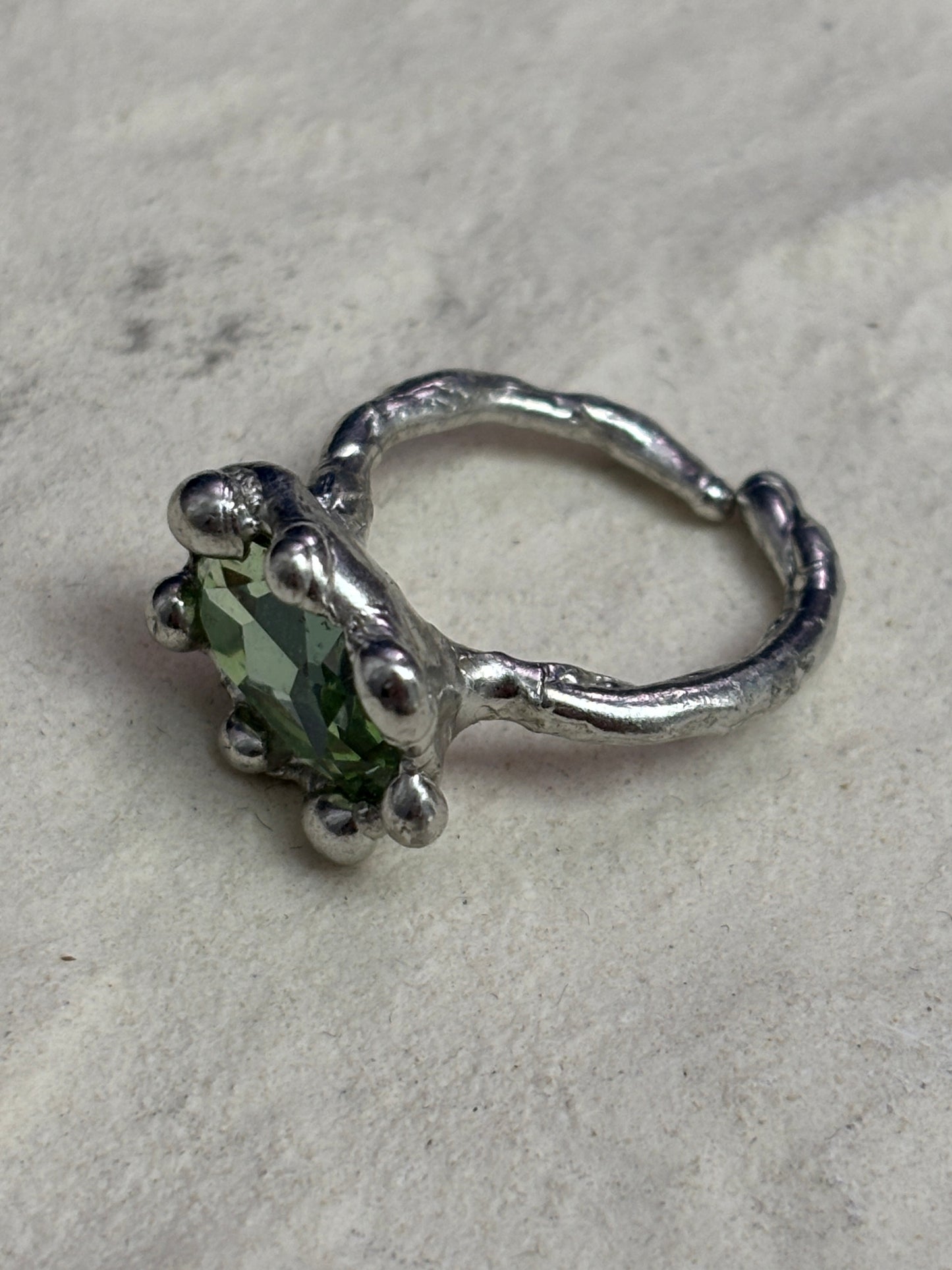 Shooting Stars Ring Green