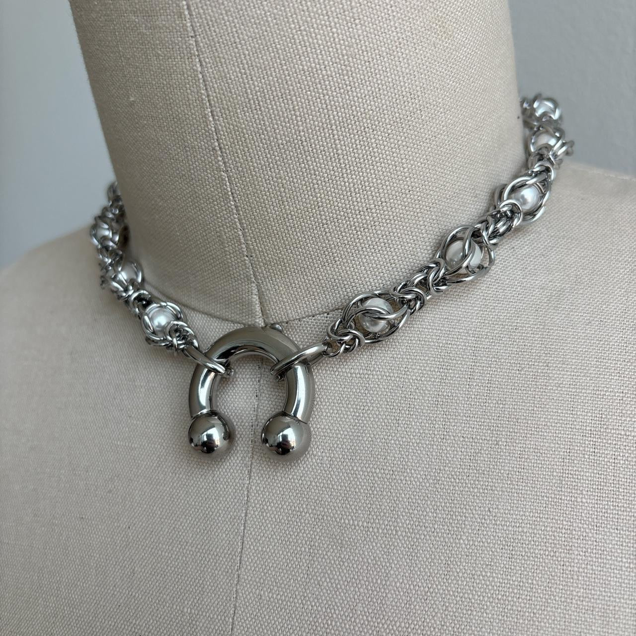 Septum Piercing Choker with Ball